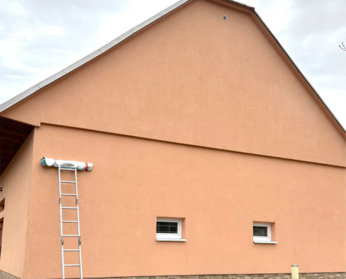 foto7 čistič fasád,dlhodobo znečistená fasáda
