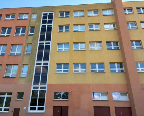 Fasáda po čistení a impregnácií